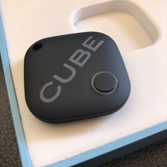 New!! Cube Key Finder Smart Tracker Bluetooth Tracker - Picture 6 of 10